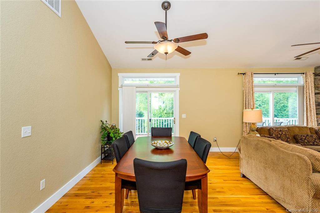 17 Woods Crossing Way Weaverville NC 28787