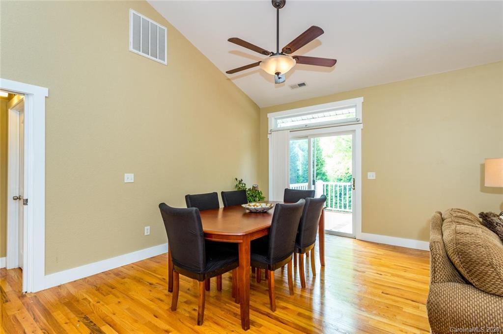 17 Woods Crossing Way Weaverville NC 28787