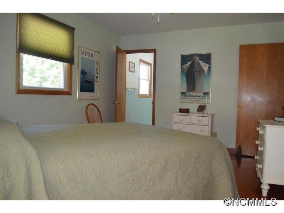 211 Bee Ridge Road Asheville NC 28803