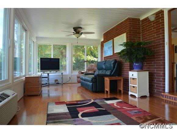211 Bee Ridge Road Asheville NC 28803