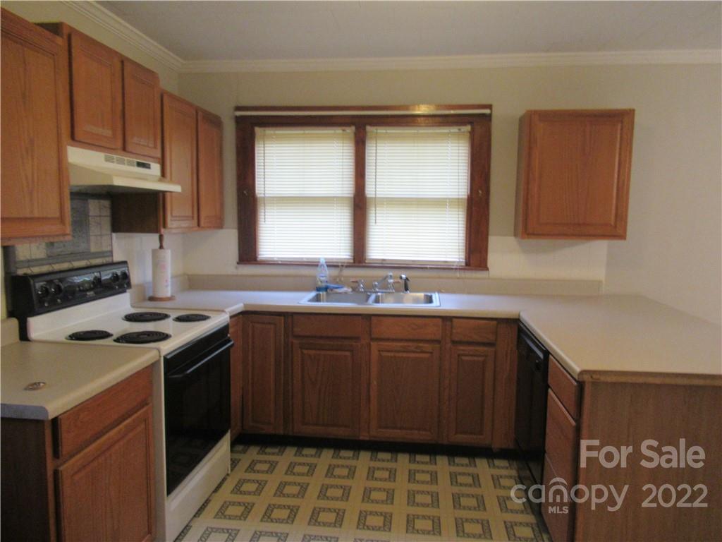 269 Forsythe Street Marion NC 28752