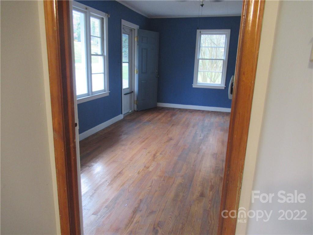 269 Forsythe Street Marion NC 28752