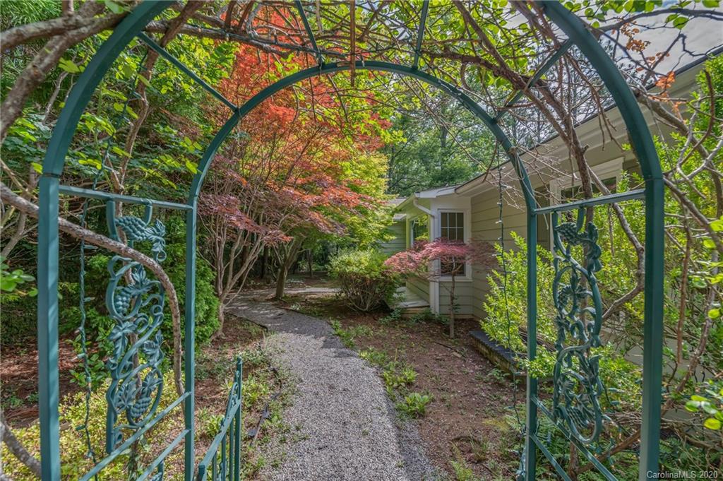 300 Doubleday Road Tryon NC 28782
