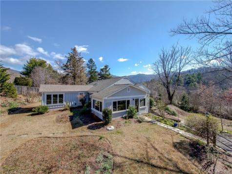 21 Pinecroft Road Asheville NC 28804