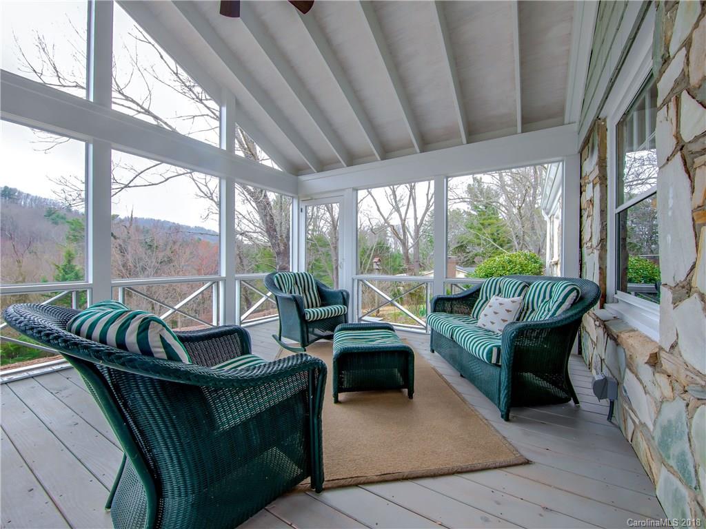 21 Pinecroft Road Asheville NC 28804