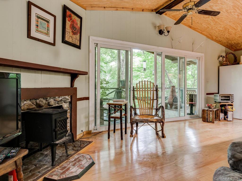 20 Hunter Road Fairview NC 28730