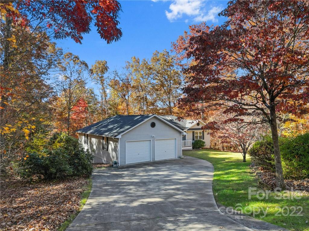 21 Oakwood Road Candler NC 28715