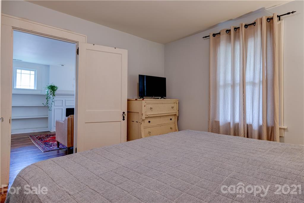 52 Valley View Road Asheville NC 28803