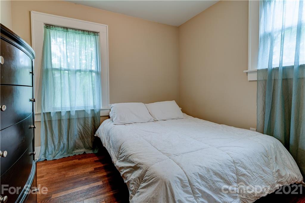52 Valley View Road Asheville NC 28803