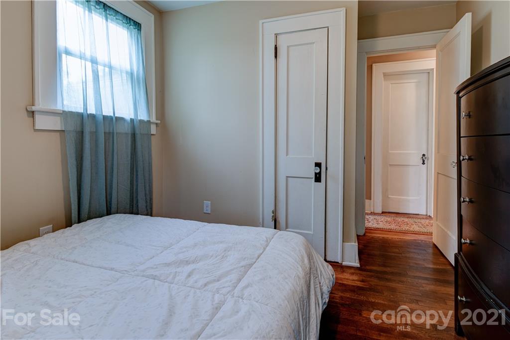52 Valley View Road Asheville NC 28803