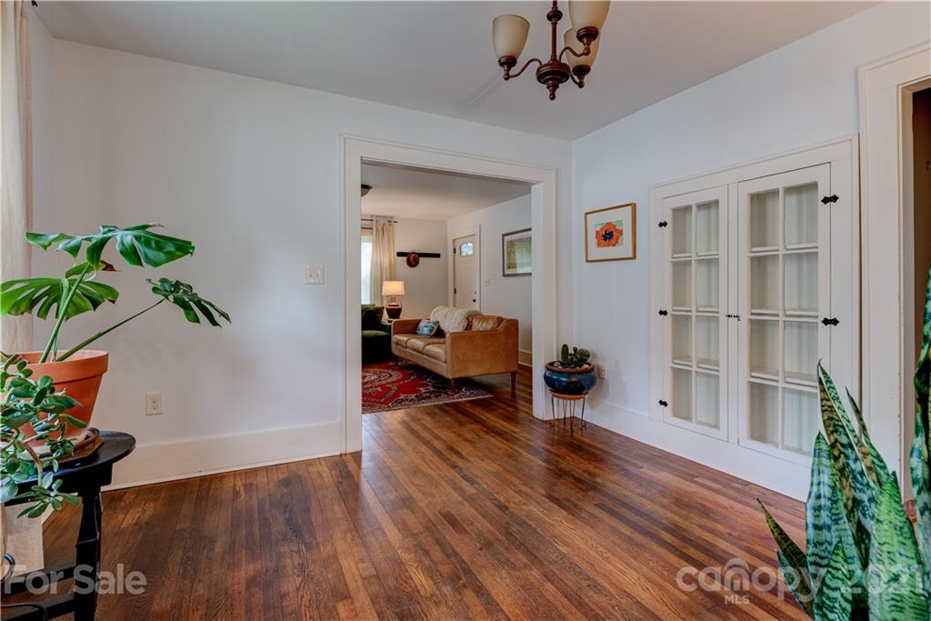 52 Valley View Road Asheville NC 28803