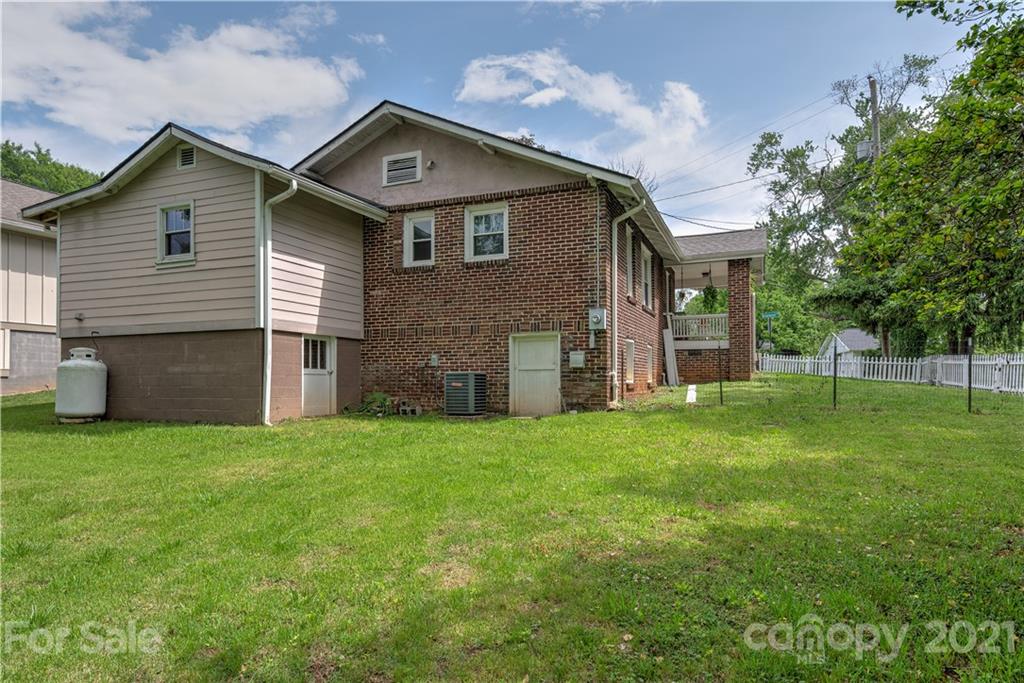 52 Valley View Road Asheville NC 28803