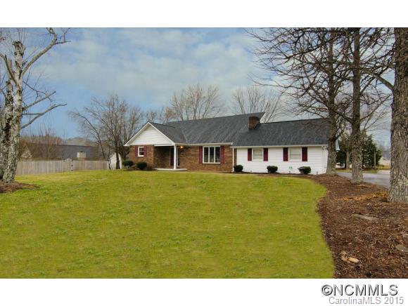 31 Meadow Walk Court Fletcher NC 28732
