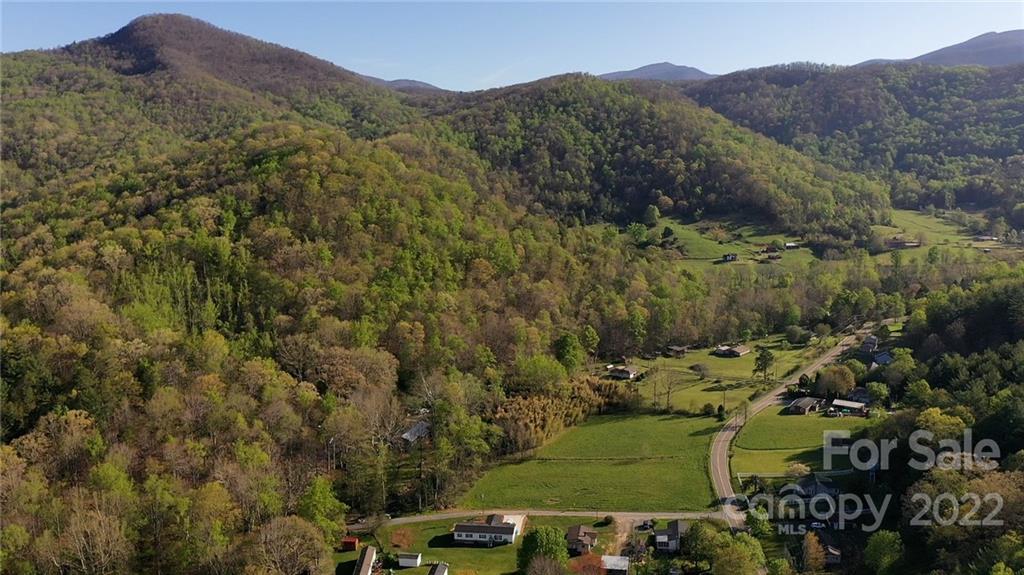 540 Old Bee Tree Road Swannanoa NC 28778