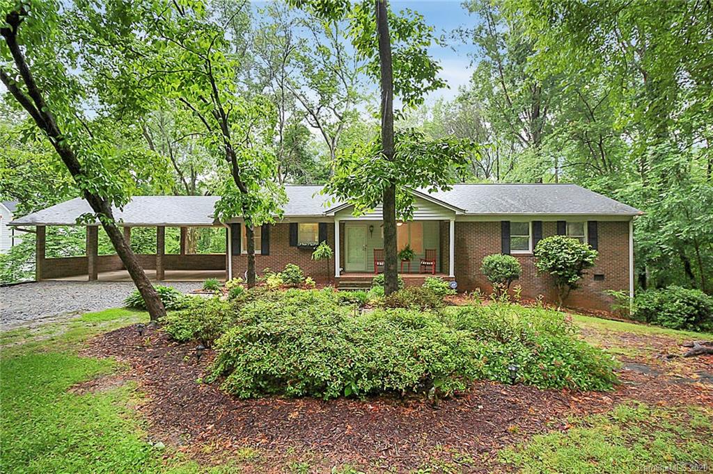 215 Abingdon Circle Huntersville NC 28078
