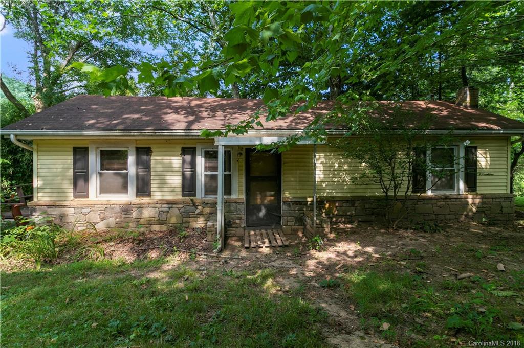 4 Merrill Circle Fairview NC 28730