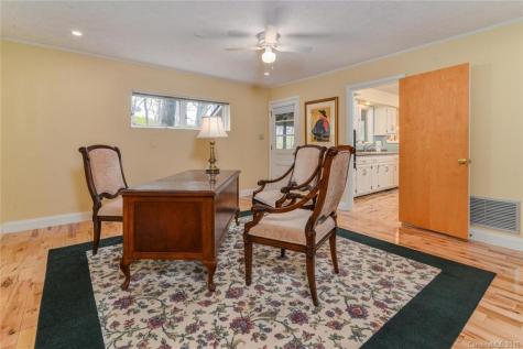 27 Patriots Drive Asheville NC 28805