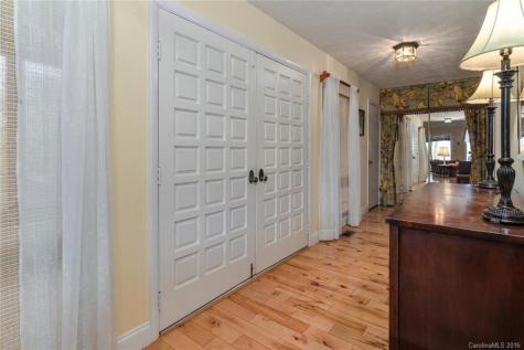 27 Patriots Drive Asheville NC 28805