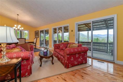 27 Patriots Drive Asheville NC 28805