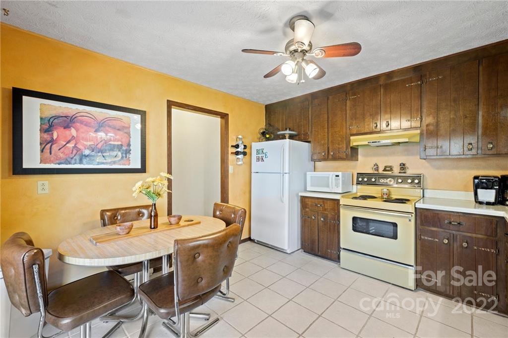 114 Chestnut Forest Road Fairview NC 28730