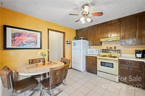 114 Chestnut Forest Road Fairview NC 28730