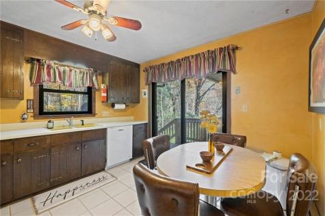 114 Chestnut Forest Road Fairview NC 28730