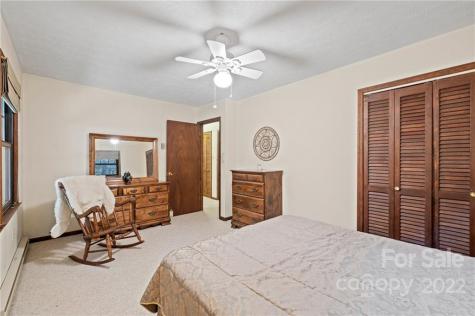 114 Chestnut Forest Road Fairview NC 28730