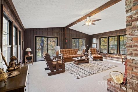 114 Chestnut Forest Road Fairview NC 28730
