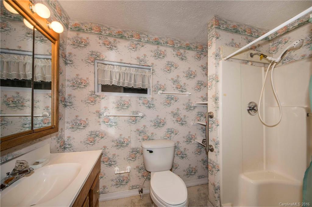 44 Huckleberry Lane Waynesville NC 28785