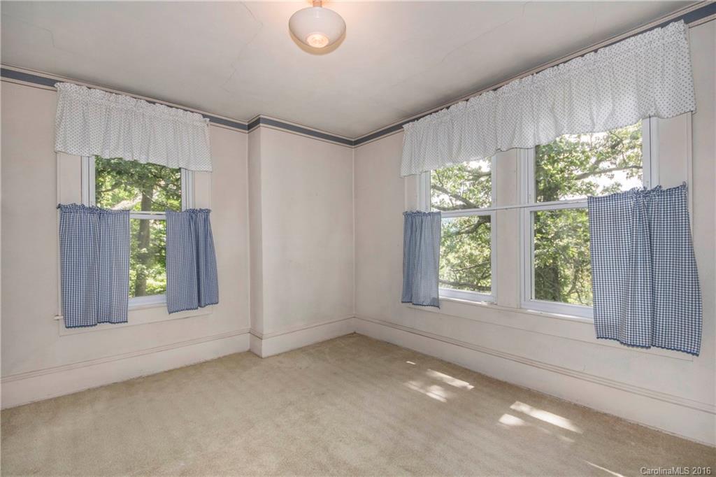 44 Huckleberry Lane Waynesville NC 28785