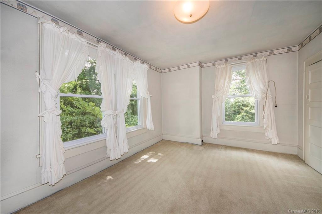 44 Huckleberry Lane Waynesville NC 28785