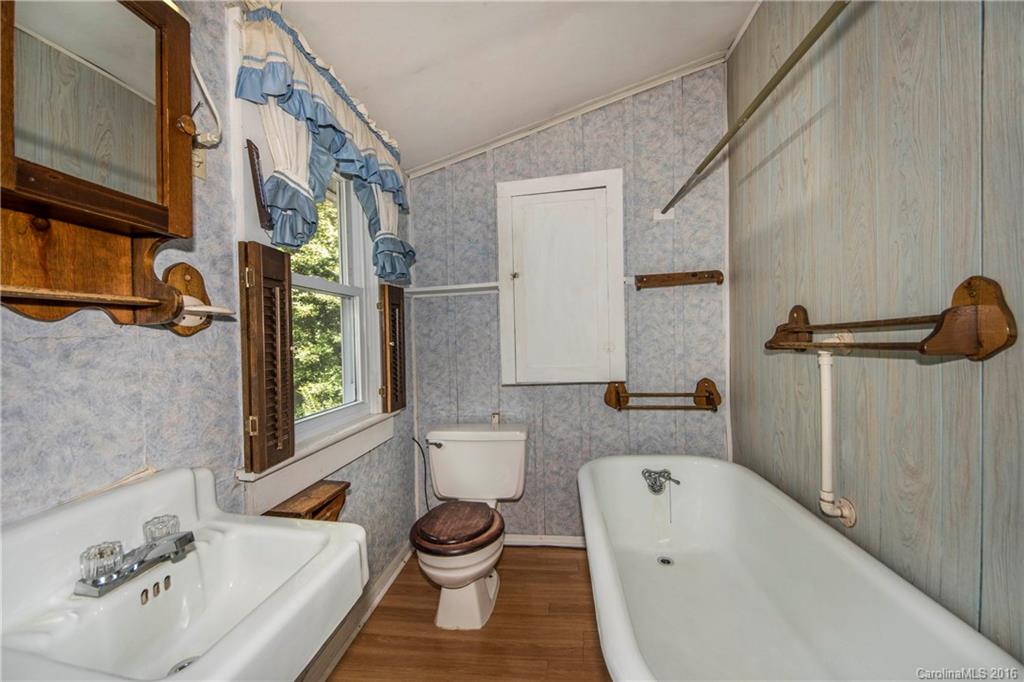 44 Huckleberry Lane Waynesville NC 28785