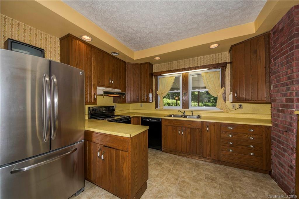 44 Huckleberry Lane Waynesville NC 28785
