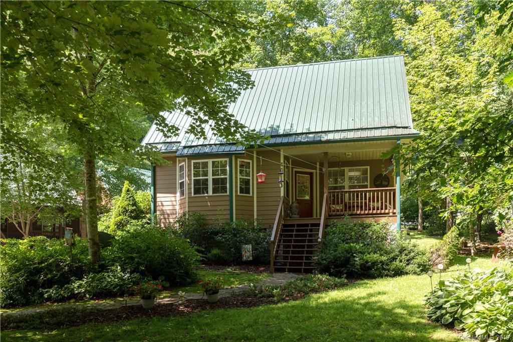 40 Trapper Lane Waynesville NC 28785