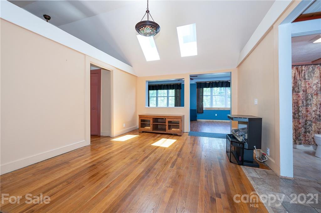 148 New Haw Creek Road Asheville NC 28805