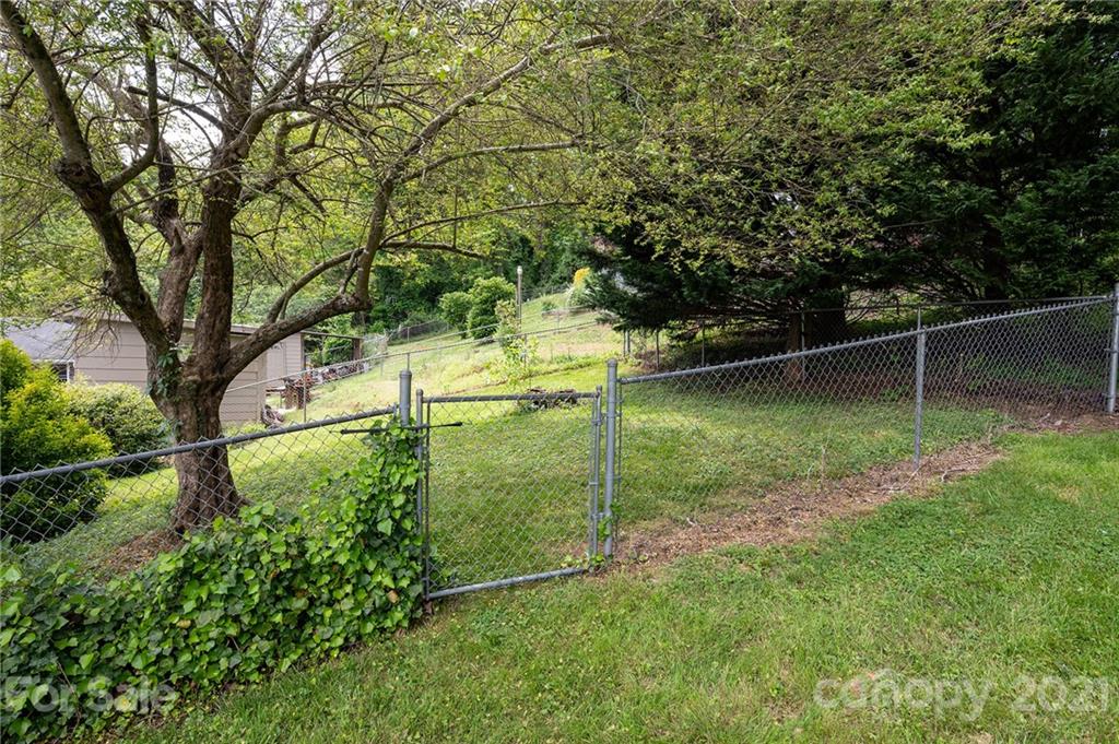148 New Haw Creek Road Asheville NC 28805