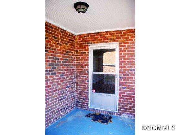 8 Enka Orchard Street Candler NC 28715