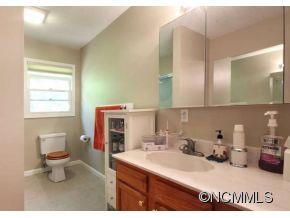 40 Union Chapel Road Weaverville NC 28787