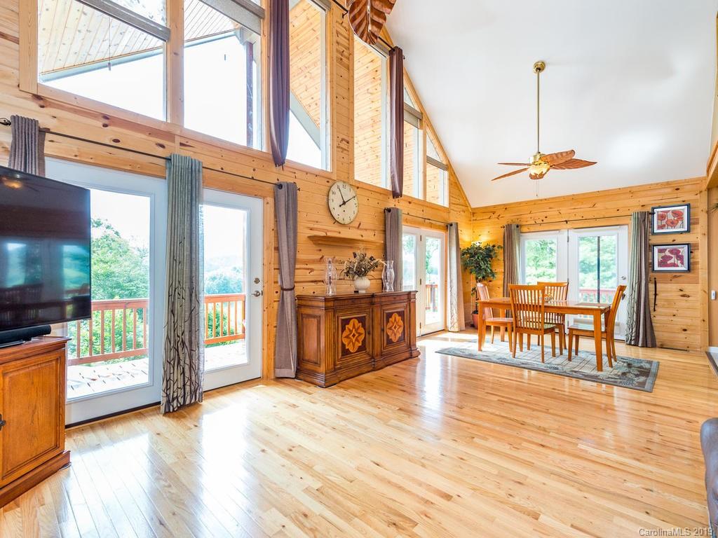 5 Rock Ledge Drive Burnsville NC 28714