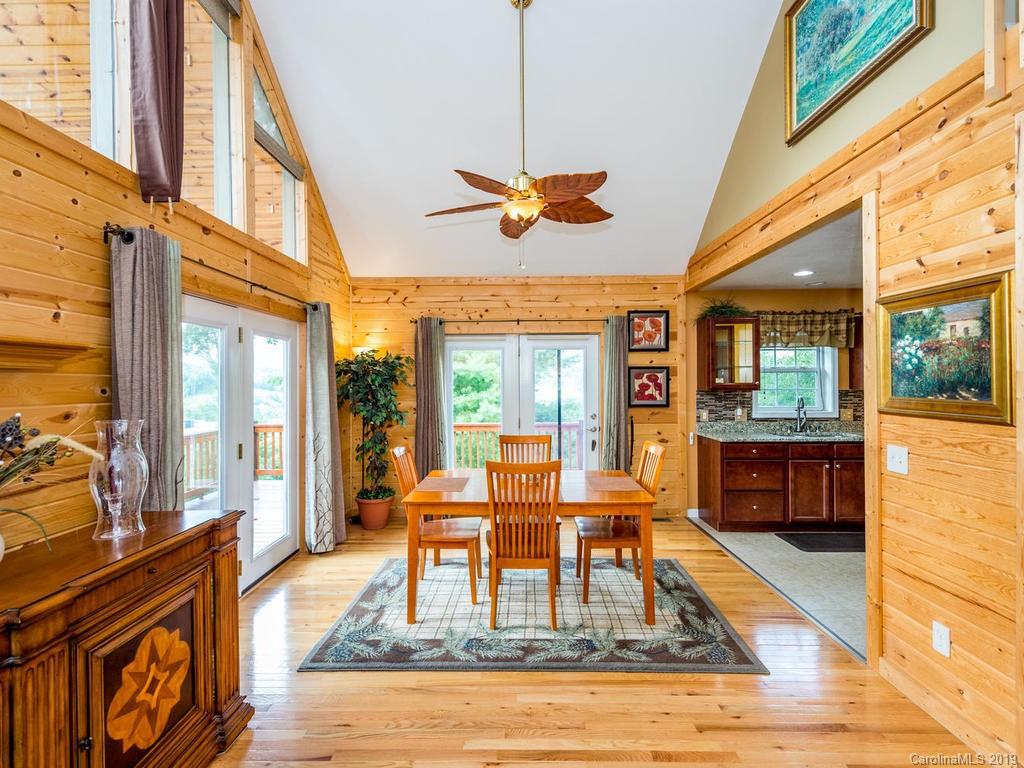 5 Rock Ledge Drive Burnsville NC 28714