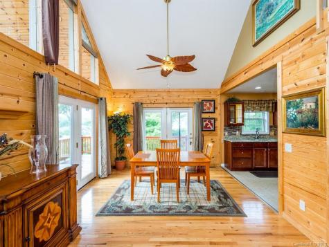 5 Rock Ledge Drive Burnsville NC 28714