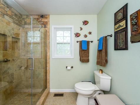 5 Rock Ledge Drive Burnsville NC 28714