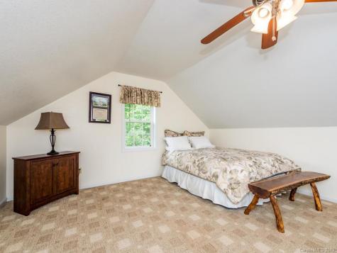 5 Rock Ledge Drive Burnsville NC 28714