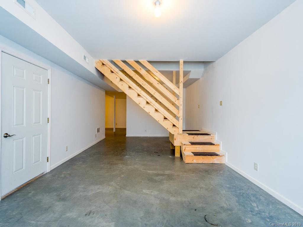 5 Rock Ledge Drive Burnsville NC 28714