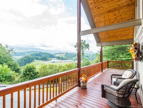 5 Rock Ledge Drive Burnsville NC 28714