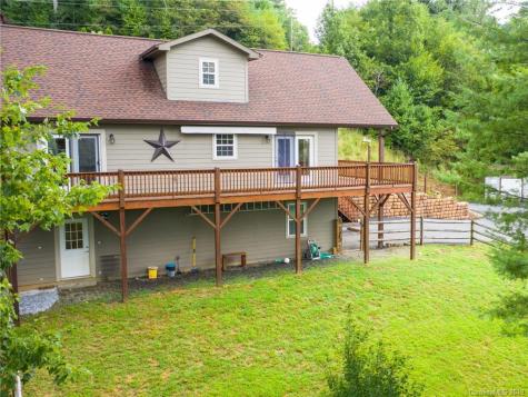 5 Rock Ledge Drive Burnsville NC 28714