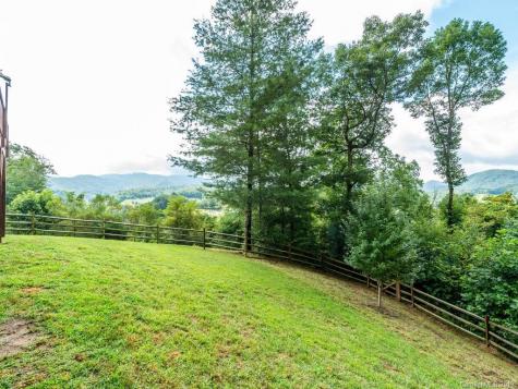 5 Rock Ledge Drive Burnsville NC 28714