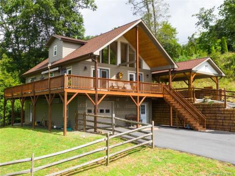 5 Rock Ledge Drive Burnsville NC 28714