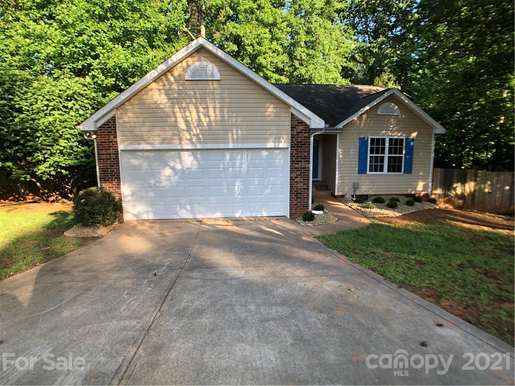 7933 Rolling Stone Avenue Charlotte NC 28216