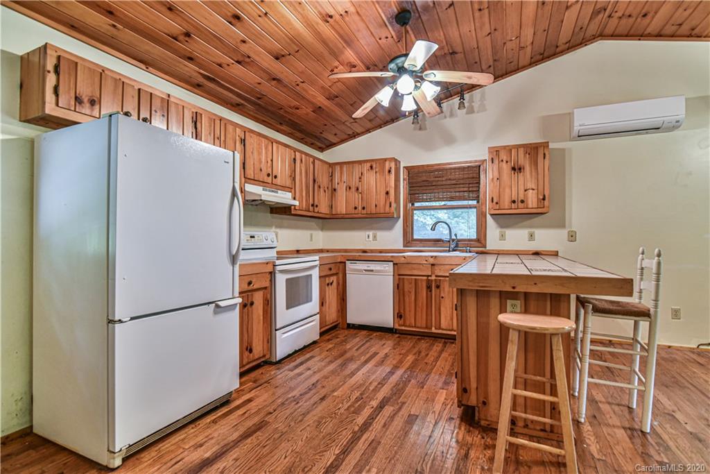 755 Flynn Branch Road Marshall NC 28753